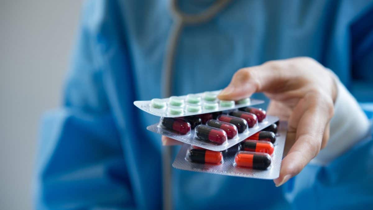 Medicamentos de Alto Custo pelos Planos de Saúde e SUS – Advogado Especialista Explica